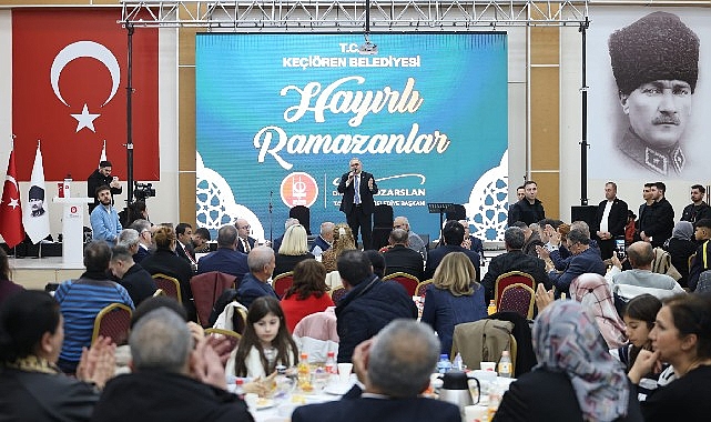 Keçiören Belediye Başkanı Dr. Mesut Özarslan, Mevlana Kültür Merkezi’nde düzenlenen iftar