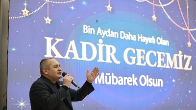 Keçiören Belediye Başkanı Dr. Mesut Özarslan ile eşi Filiz Özarslan, Mevlana Kültür Merkezi’nde düzenlenen