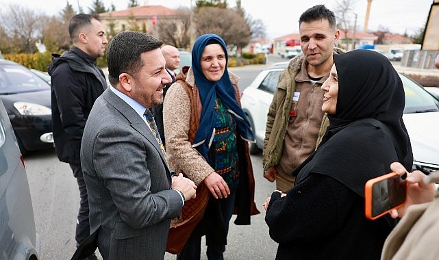 Nevşehir Belediye Başkanı Rasim Arı, bayram dolayısıyla gerçekleştirdiği ziyaretlerle hem