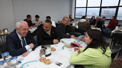 Nilüfer Belediye Başkanı Şadi Özdemir, Ramazan ayının manevi iklimini vatandaşlarla