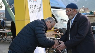 Kemer Belediye Başkanı Necati Topaloğlu ev sahipliğinde düzenlenen iftar programları,