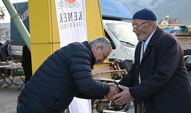 Kemer Belediye Başkanı Necati Topaloğlu ev sahipliğinde düzenlenen iftar programları,