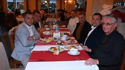 Kemer Belediye Başkanı Necati Topaloğlu Kemer ilçe merkezinde bulunan Viking