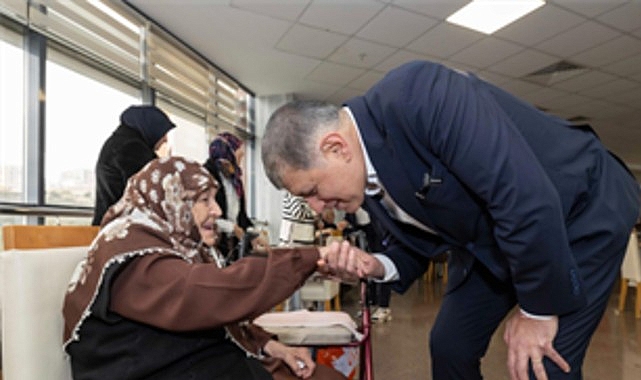 İzmir Büyükşehir Belediye Başkanı Dr. Cemil Tugay, Büyükşehir’in Sosyal Yaşam