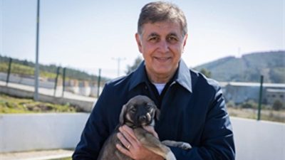 Pako Bakımevi’ni ziyaret eden Başkan Dr. Cemil Tugay, yüzlerce sahipsiz