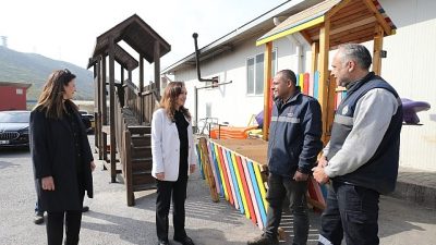 Karşıyaka Belediye Başkanı Yıldız Ünsal, Örnekköy Şantiye Tesisleri’nde ve ana