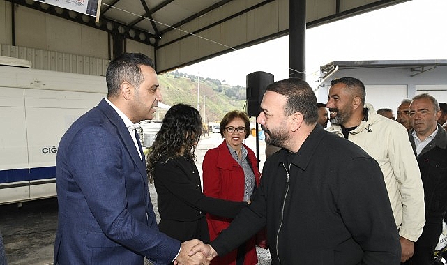 Çiğli Belediye Başkanı Onur Emrah Yıldız, Ramazan Bayramı öncesinde belediye