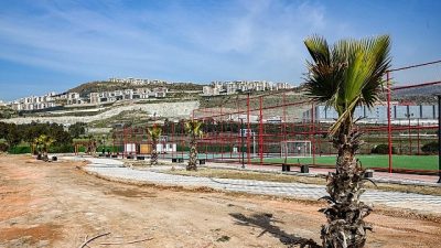 Bayraklı Belediyesi tarafından Refik Şevket İnce Mahallesi’nde yapımı sürdürülen ve