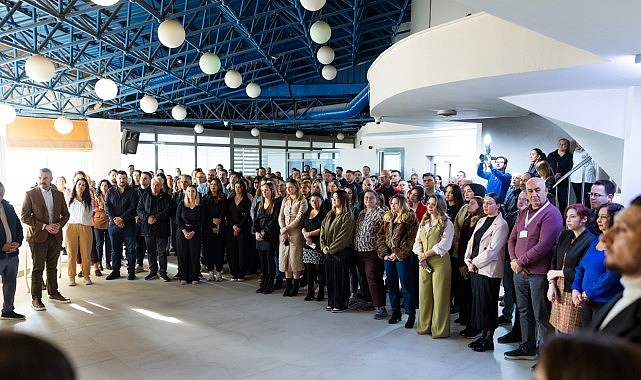 Balçova Belediye Başkanı Onur Yiğit, arefe günü sabahın erken saatlerinde