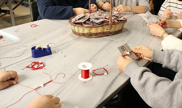 Kocaeli Büyükşehir Belediyesi bünyesinde hizmet veren İzmit Beyaz Kalpler Eğitim