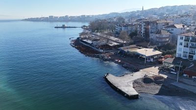 Kocaeli Büyükşehir Belediyesi, fırtınalı ve aşırı yağışlarda denizin kabarmasına karşı