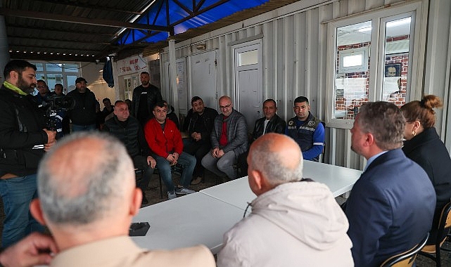 Buca Belediye Başkanı Mimar Görkem Duman, şantiyelerden ana hizmet binasına