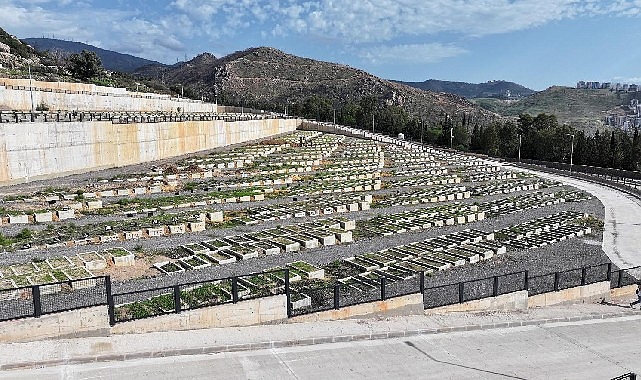 Artan nüfus ve dolan mezarlıklar karşısında harekete geçen İzmir Büyükşehir