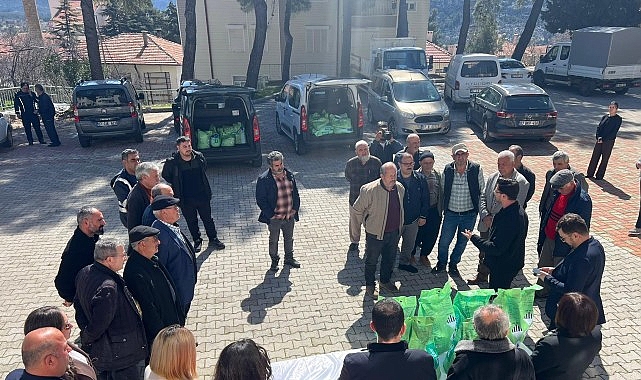 Antalya Büyükşehir Belediyesi, Akseki ilçesinde bulunan çiftçilere, özellikle meyve ağaçlarında