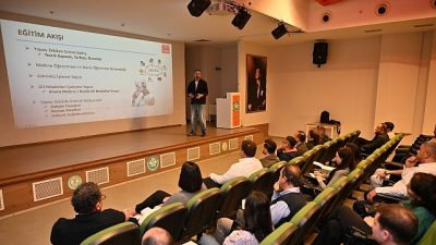 Manisa Büyükşehir Belediyesi, yönetici ve personelin dijital yetkinliklerini artırmak amacıyla