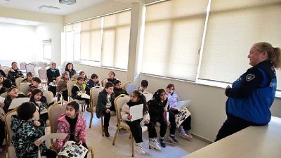Türkan Dereli İlkokulu öğrencileri, “Meslek Tanıtım Programı” kapsamında Kocaeli Büyükşehir