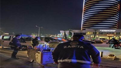 İzmir Büyükşehir Belediyesi zabıta ekipleri, Sahilevleri’nde 2 bardak çayın 300