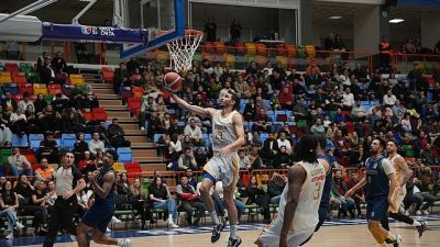 Türkiye Sigorta Basketbol Ligi’nin 28. haftasında Konya Büyükşehir Belediyespor, Çayırova