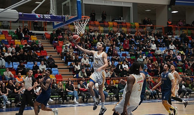 Türkiye Sigorta Basketbol Ligi’nin 28. haftasında Konya Büyükşehir Belediyespor, Çayırova