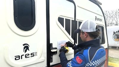 Kocaeli Büyükşehir Belediyesi, düzensiz parklanma nedeniyle verim alınamayan Sahil Otoparkı’nda