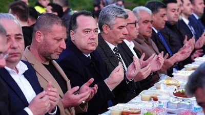 Manisa Büyükşehir Belediyesi, Soma Termik Santrali önünde 17 gündür hak