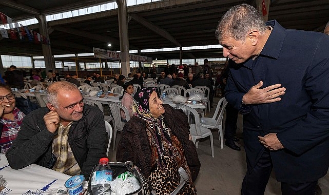 İzmir Büyükşehir Belediye Başkanı Dr. Cemil Tugay, Menemen’de düzenlenen iftar
