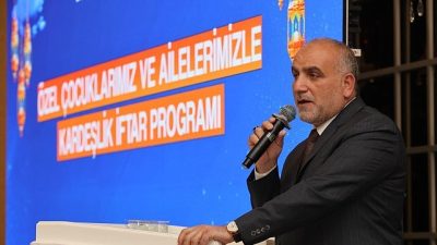 Canik Belediye Başkanı İbrahim Sandıkçı, özel çocuklar ve aileleriyle iftar
