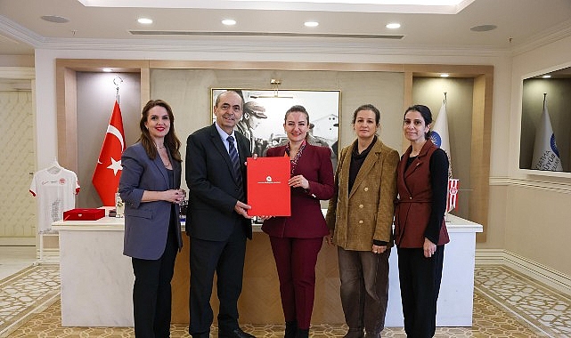 Antalya Büyükşehir Belediyesi’nin uluslararası alanda da ödüle layık görülen “Çevre