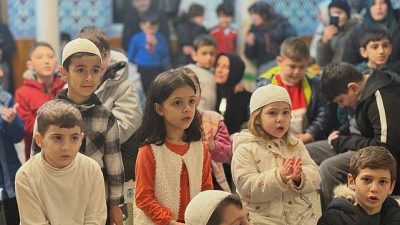 Gölcük Belediyesi, “Camilerimizde Ramazan Çocuk Etkinlikleri” ile çocukların Ramazan ayına