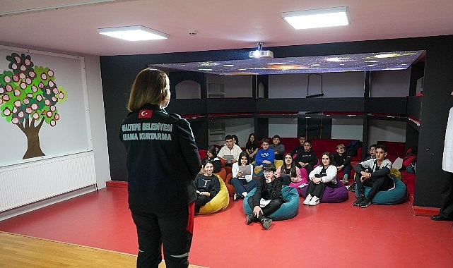 Maltepe Belediyesi’nce 1-7 Mart Deprem Haftası nedeniyle toplumda deprem bilincini