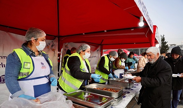 Ramazan ayının en mübarek gecelerinden biri olan Kadir Gecesi dolayısıyla