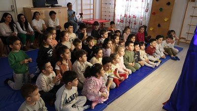 Didim Belediyesi’ne bağlı Deniz Yıldızları Kreş ve Gündüz Bakımevi’nde eğitim