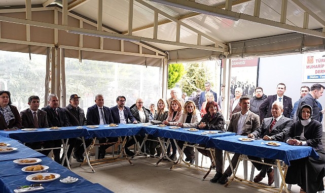 Didim’de Ramazan Bayramı dolayısıyla düzenlenen protokol bayramlaşma programı, yoğun katılımla