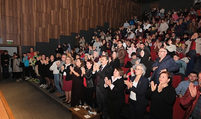 18 Mart Çanakkale Zaferi’nin 111. yıl dönümü  Dikili Belediyesi Halk