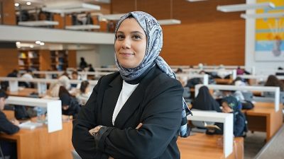 Diyalizin hastanın yaşamını sürdürebilmesi için hayati öneme sahip olduğunu belirten