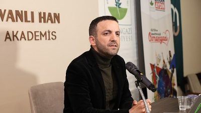 Osmangazi Belediyesi’nin kültür ve eğitim çalışmaları kapsamında düzenlediği ‘Edebiyat ve