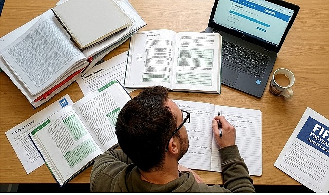 Spor ekonomisinin hızla büyümesi, futbol menajerliğinden spor turizmine kadar birçok