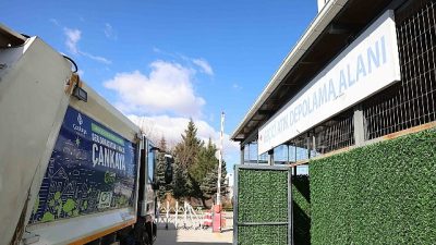 Çankaya Belediyesi, geri dönüşüm çalışmalarını sosyal belediyecilik anlayışı doğrultusunda sürdürürken