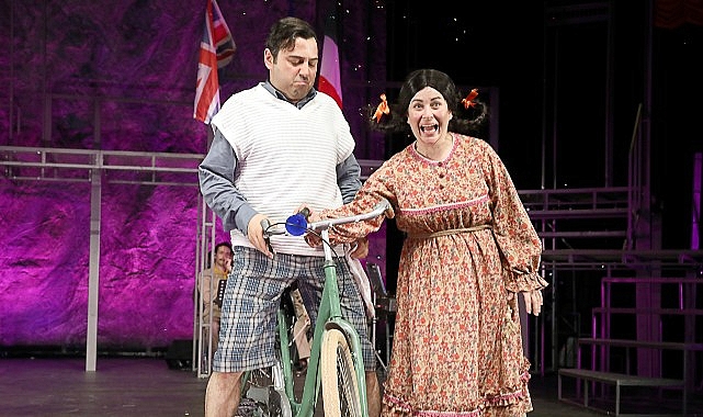 Düzenlediği turnelerle farklı illerin kültür sanat yaşamına katkıda bulunmayı amaçlayan