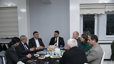 Kahramankazan Belediye Başkanı Selim Çırpanoğlu, Kahramankazan’da Yaşayan Yusufelililer Derneği tarafından