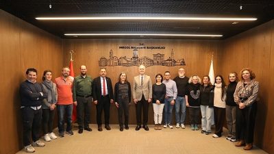 Erasmus projesi kapsamında İnegöl Halk Eğitim Merkezi’nin misafiri olarak İspanya’dan