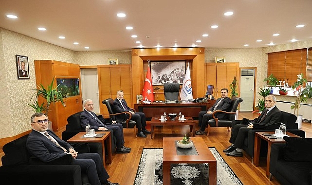 Oldukça samimi bir atmosferde gerçekleşen görüşmede, ilçedeki eğitim projeleri ve