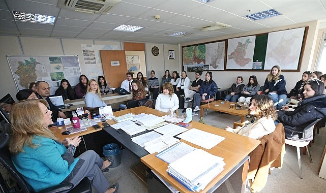 Karşıyaka Belediyesi, İzmir Yüksek Teknoloji Enstitüsü (İYTE) Mimarlık Bölümü öğrencilerini
