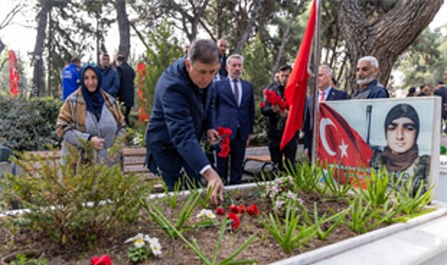 İzmir Büyükşehir Belediye Başkanı Dr. Cemil Tugay, 18 Mart Şehitleri