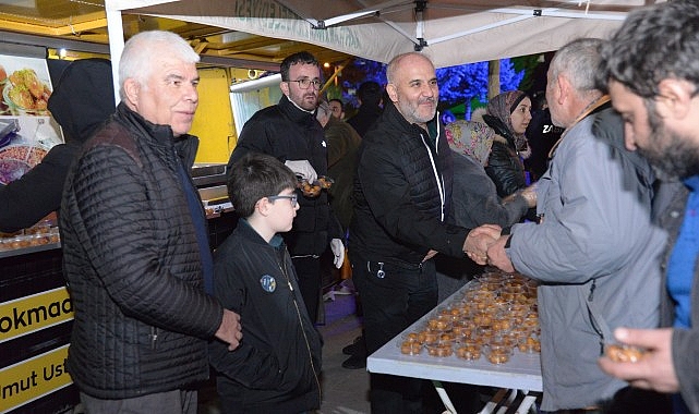 Kahramankazan Belediye Başkanı Selim Çırpanoğlu bu anlamlı gecede vatandaşlarla bir