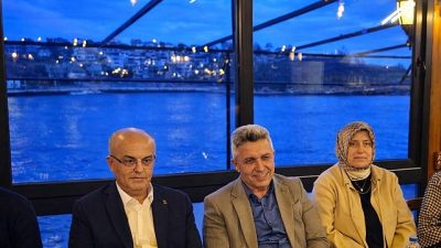 Erol Ölmez, geleneksel Ramazan buluşmaları kapsamında belediye meclis üyeleriyle Gönül