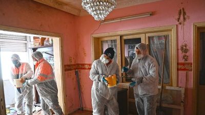 Karabağlar Belediyesi, toplum sağlığını tehdit eden ve çevre kirliliğine yol