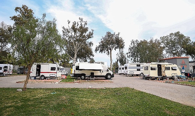 Antalya Büyükşehir Belediyesi tarafından Konyaaltı’nda hizmetini sürdüren Karavan Park, Ramazan