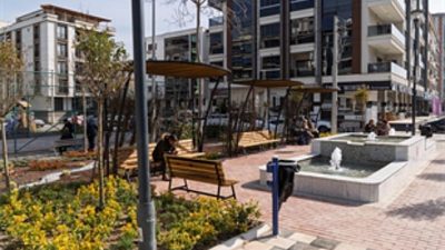 İzmir Büyükşehir Belediyesi, Karşıyaka Dedebaşı Mahallesi’ndeki atıl alanı kaskatlı havuz,