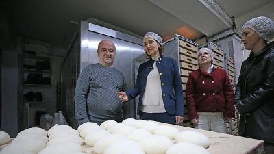 Karşıyaka Belediye Başkanı Yıldız Ünsal, Zabıta Müdürlüğü ile Ruhsat ve